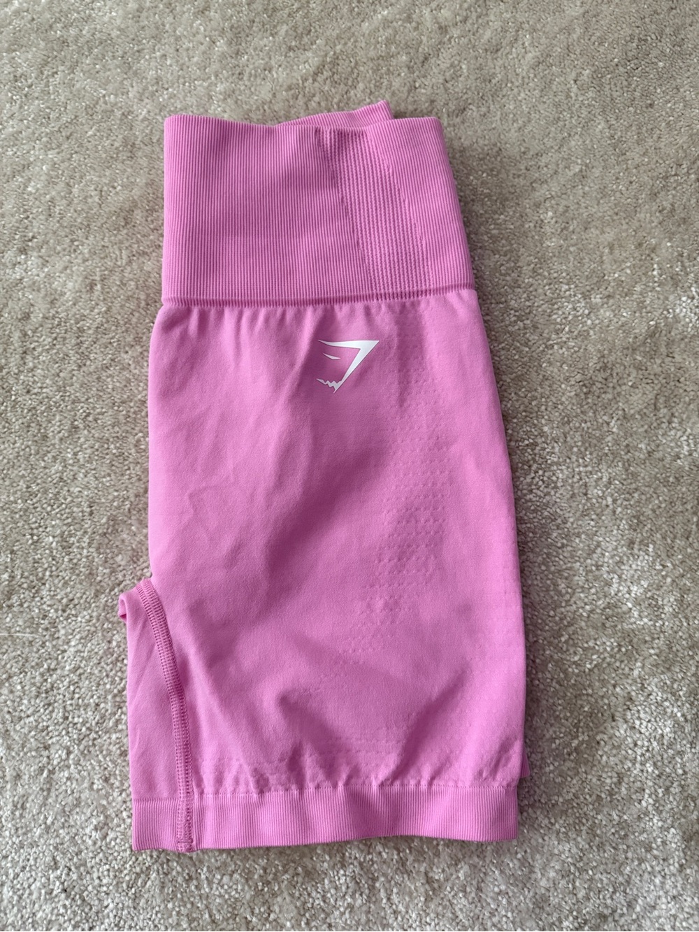 Gymshark Vital Seamless Short- Focus Pink - Picture 4 of 6
